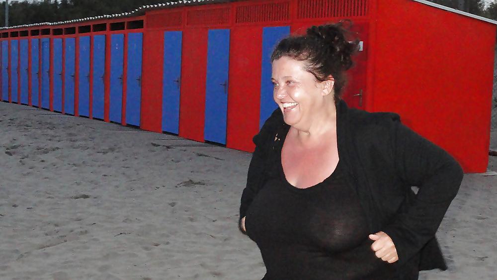 16P German fat mature wife.