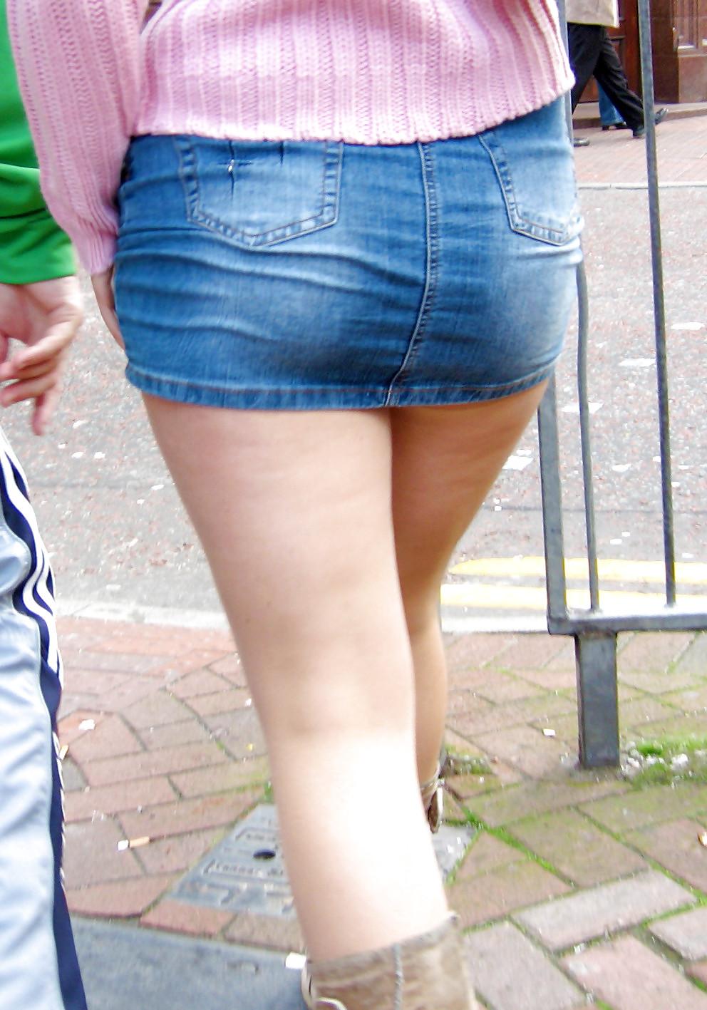 14P In The Streets 096 - Two Sexy Ass Cheeks In Jeans
