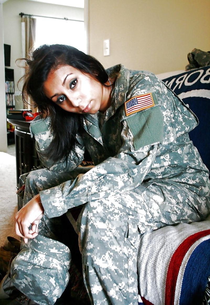 25P Army Chick
