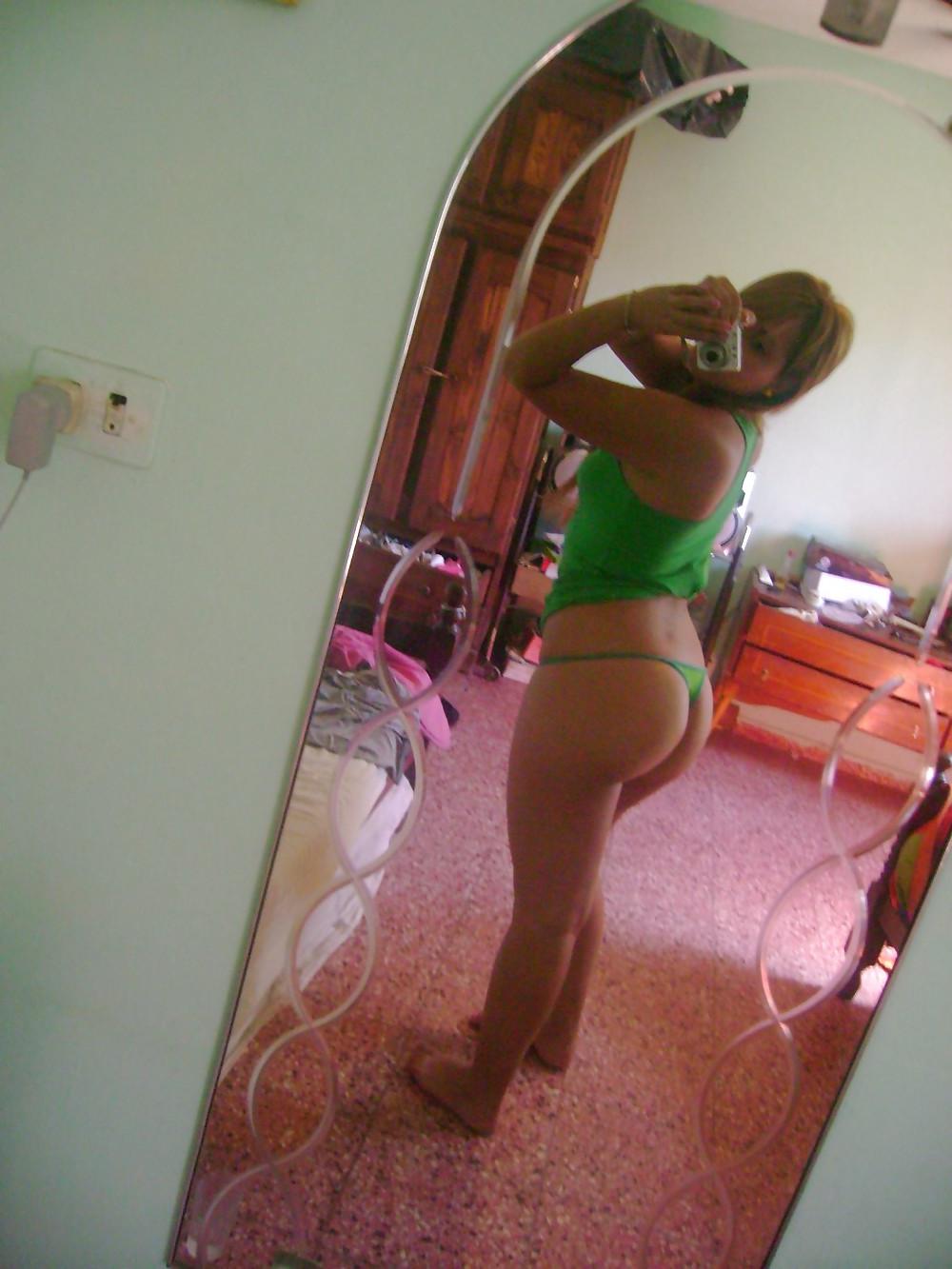 25P Thong 77