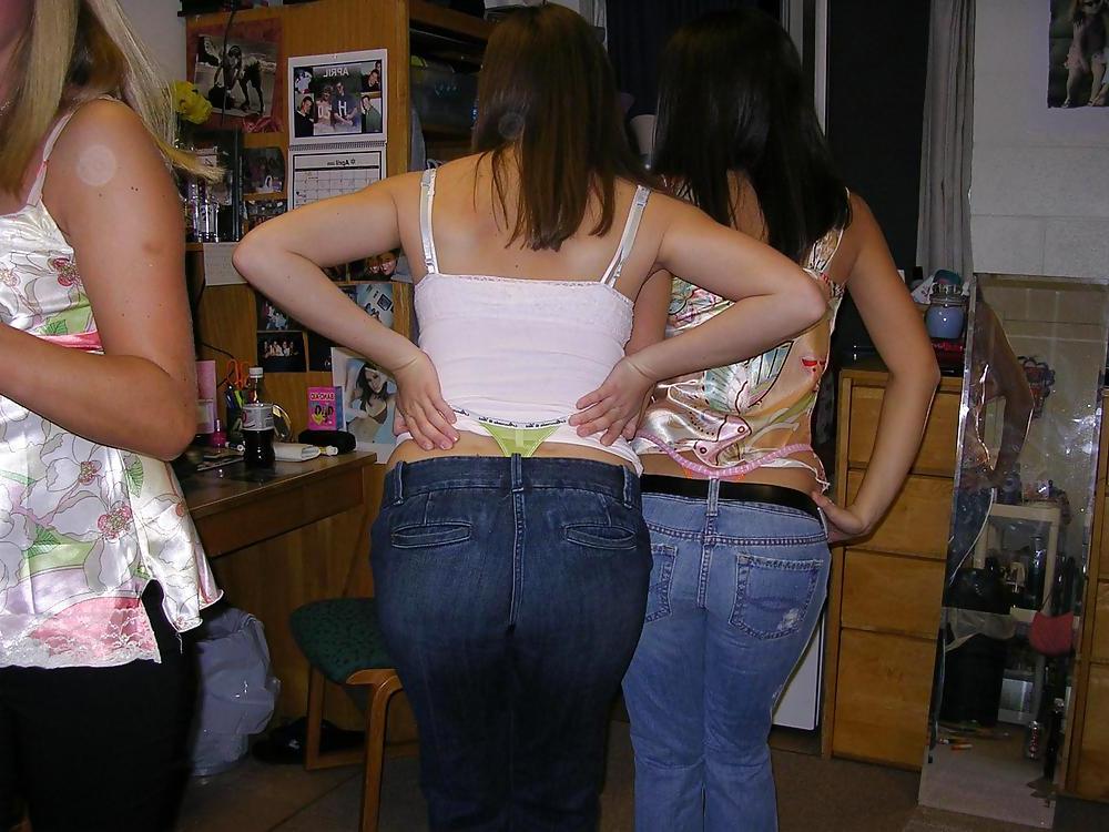 25P Thong 33