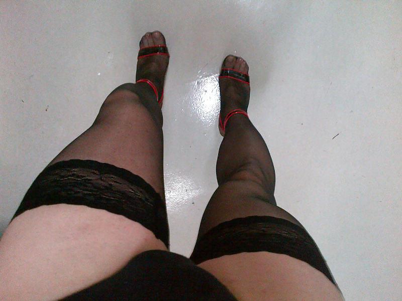 11P New stocking! showing off legs!!! meow!!