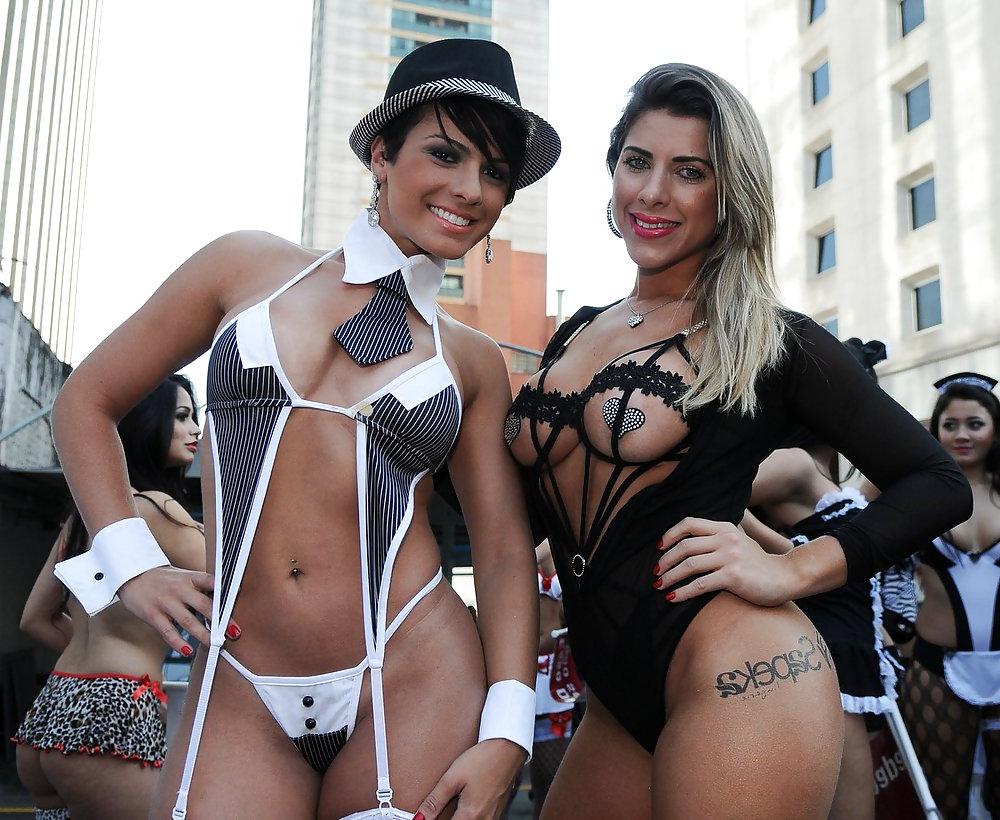 7P Brazilian Girls - Happy Father's Day