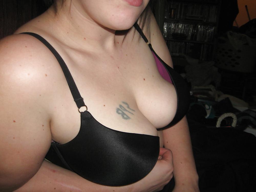 25P Vac. pics!!!! dildos,tied up, and pussy pumping!!!