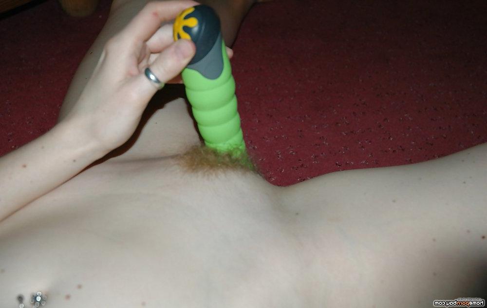 22P Red haired babe gagging