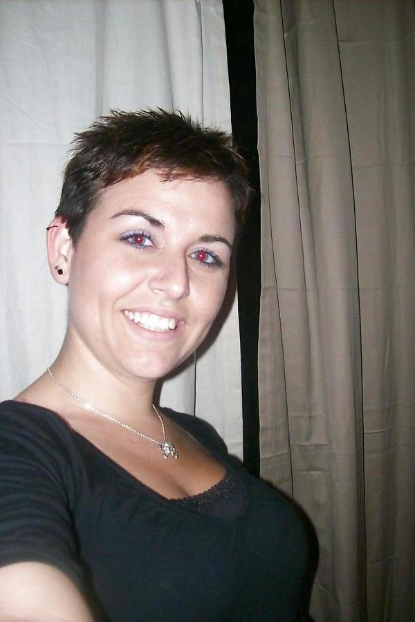 12P Short Haired Brunette MILF