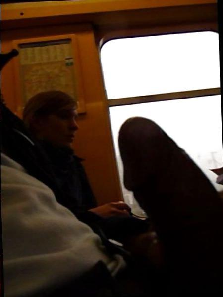 4P Look,its a dickflash-variannou
