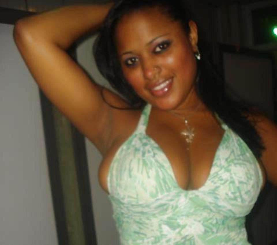 14P Brazilian girl: Lorenna