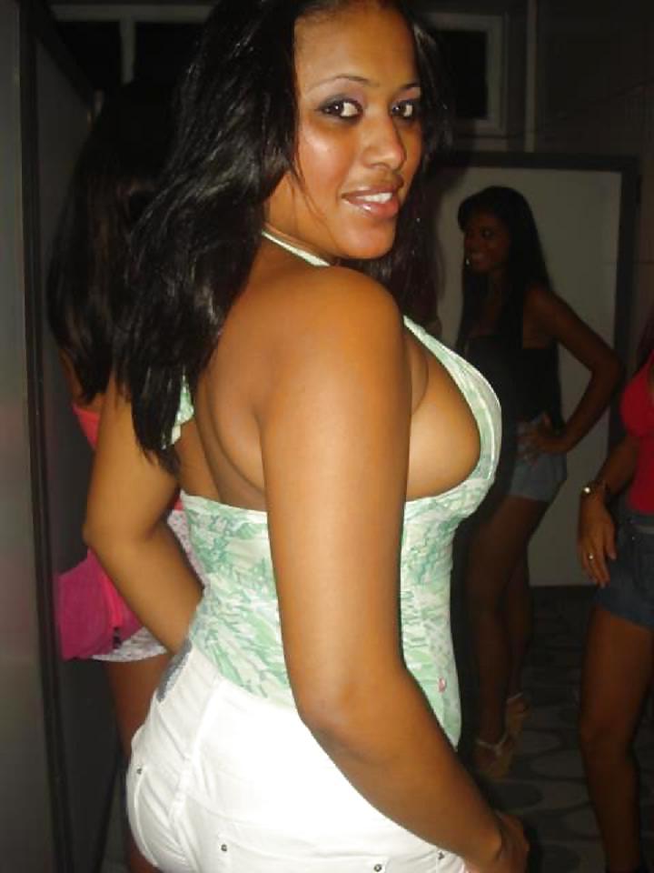 14P Brazilian girl: Lorenna
