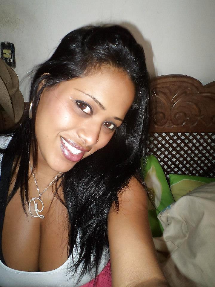 14P Brazilian girl: Lorenna