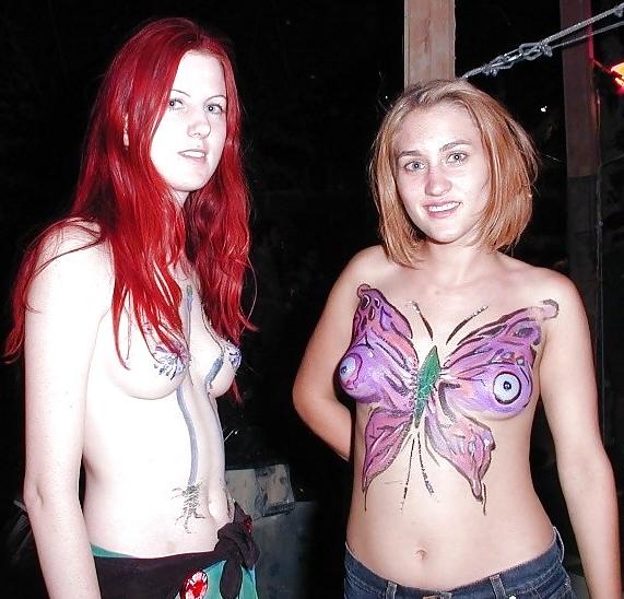 18P Painted Outdoor Public Nudity