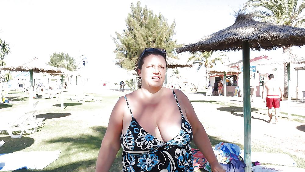 13P Fat german wife.