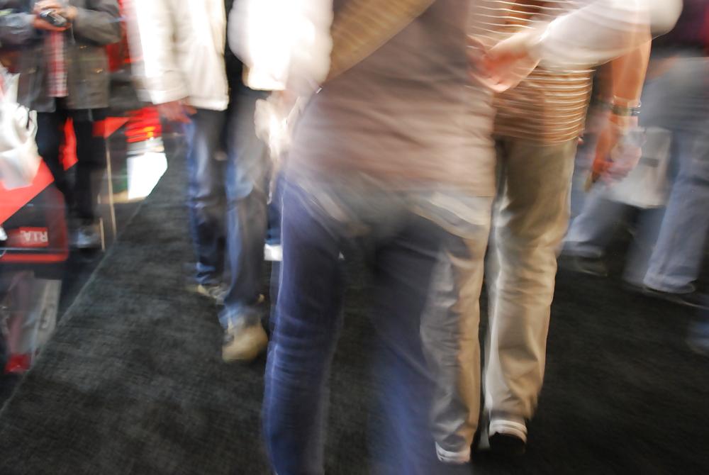 25P Teens in tight jeans 01
