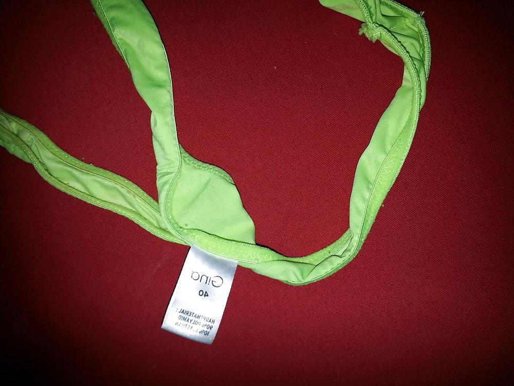 15P Nicoles Neon Thong