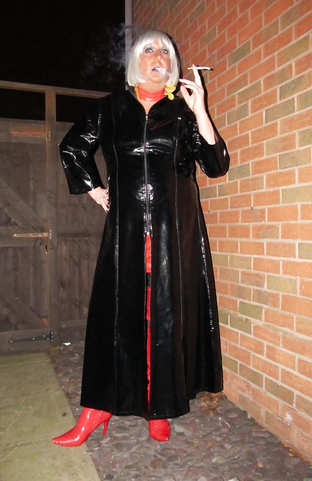 14P Mistress Chrissie!