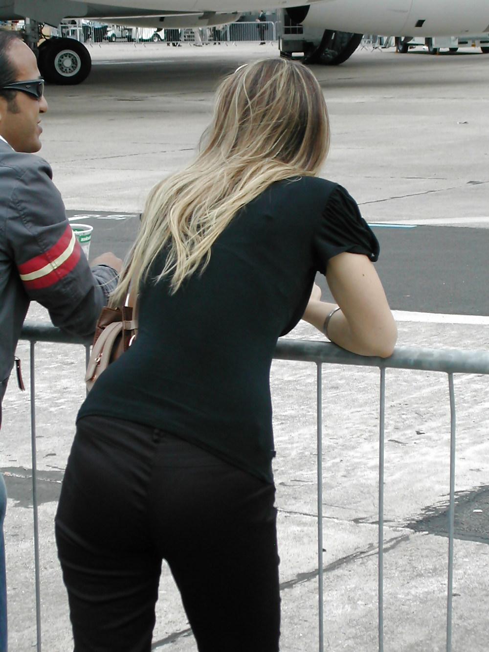 25P Teens in tight jeans 04