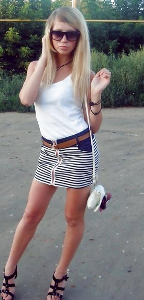 17P Miniskirt Lover