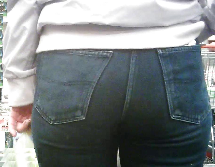 6P Milf Ass Jeans