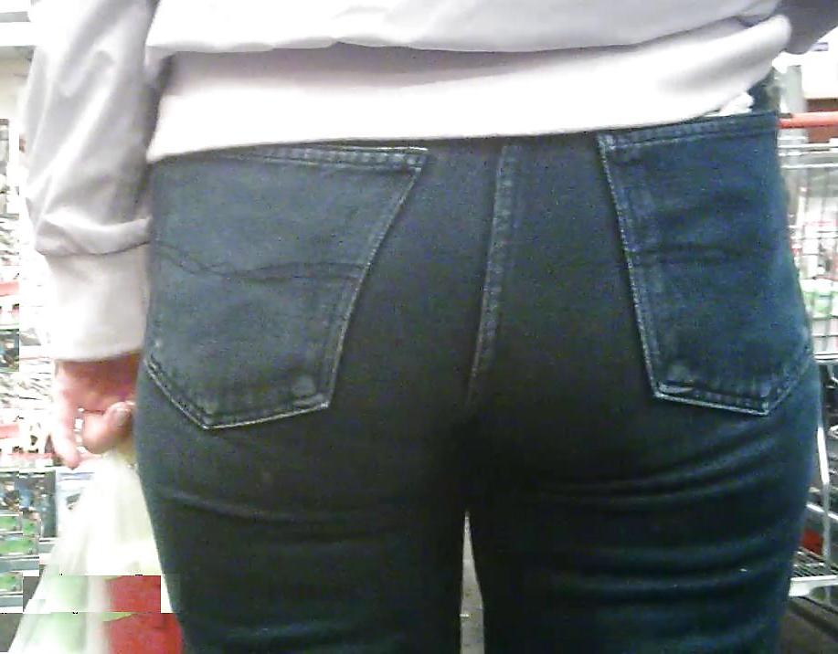 6P Milf Ass Jeans