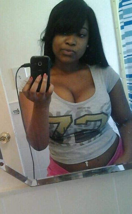 10P Thick Sexy Chick from