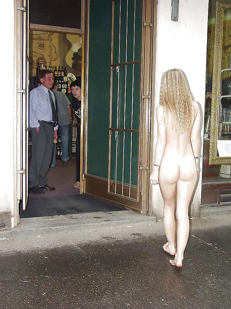 25P Public display 88
