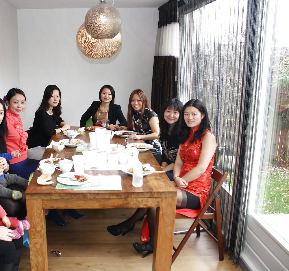 11P Chinese mom and fam. How to fuck?