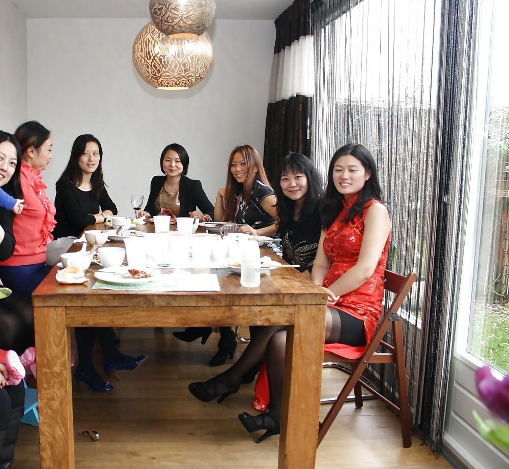 11P Chinese mom and fam. How to fuck?