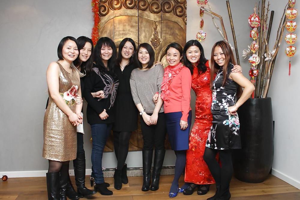 11P Chinese mom and fam. How to fuck?