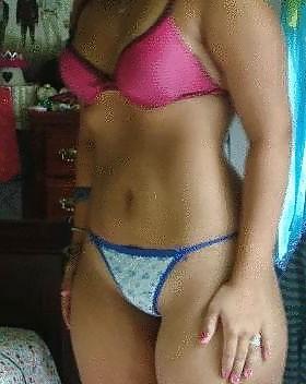 20P Thick chick with amazing body