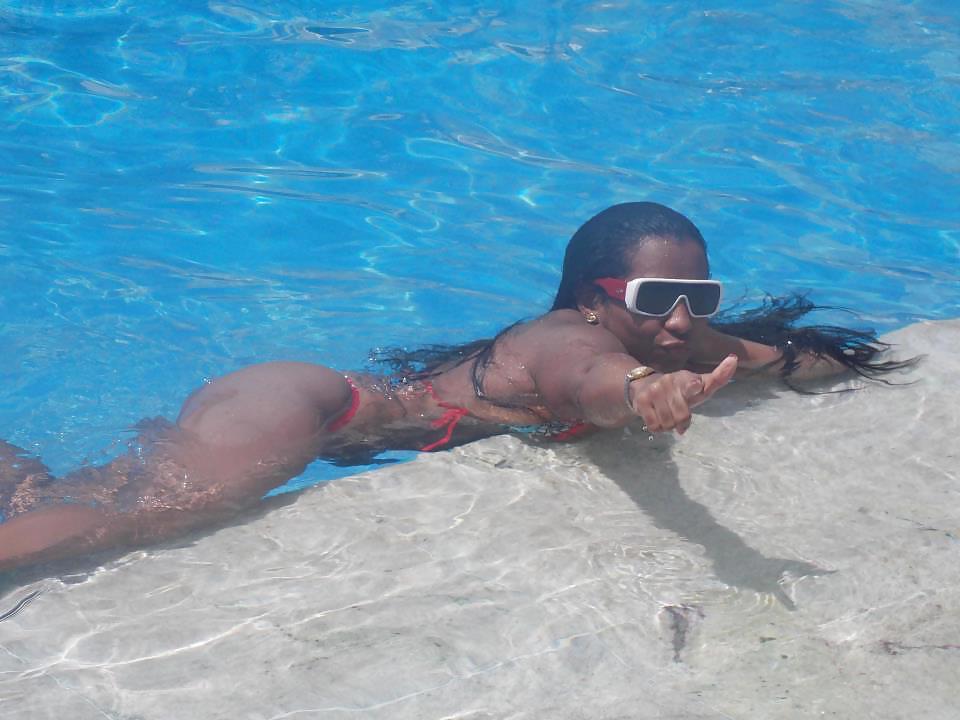 25P Brazilian Woman 6