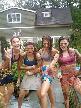 25P Comment Your fantasy about these bikini TEENS 8