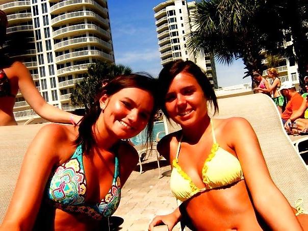 25P Comment Your fantasy about these bikini TEENS 8