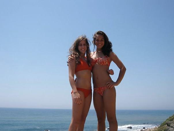 25P Comment Your fantasy about these bikini TEENS 8