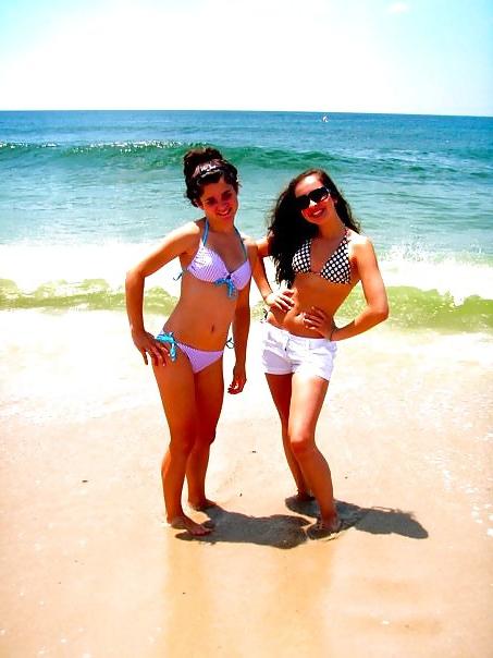 25P Comment Your fantasy about these bikini TEENS 8