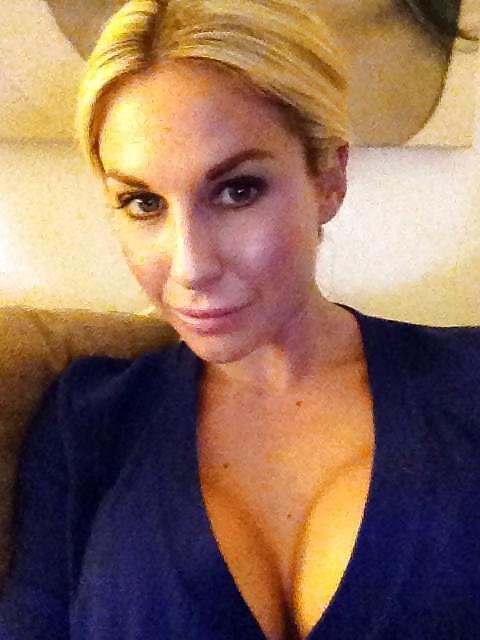 19P Alexis: Another Fake Tit Blonde Bimbo