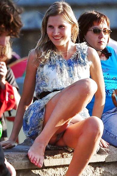 25P Beautiful Upskirt 18 by TROC