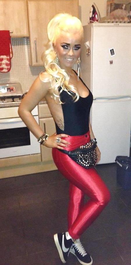 25P Sluts in tight pants! 5 
