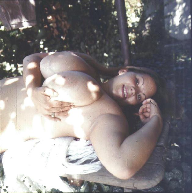 10P Chubby brunette Avril showing off her impressive rack