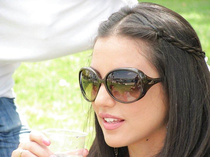 14P Hot arabian actress dorra