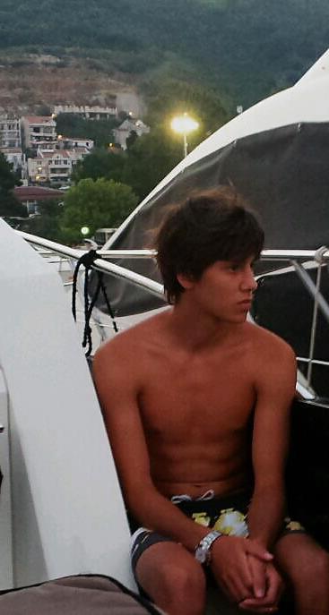 7P My jerk off friend :D