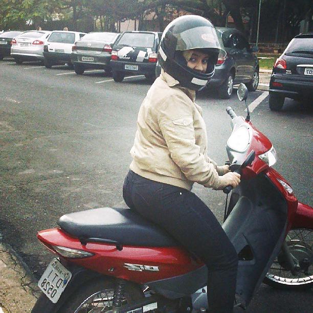 9P Hot slut Brazilian