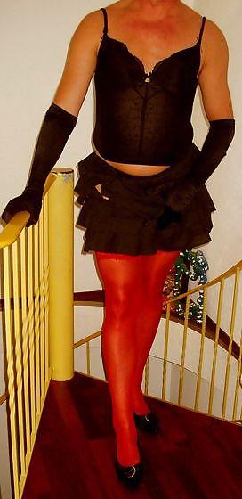 22P Michaels shemale bimbo whore courtney