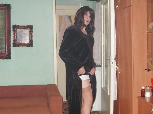 22P Michaels shemale bimbo whore courtney