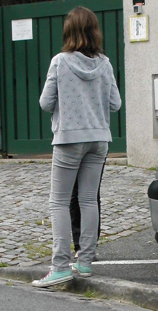 25P Teens in tight jeans 05