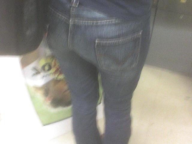 25P Teens in tight jeans 05