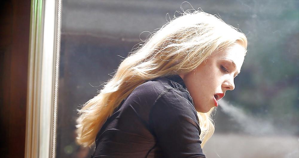 25P Glamour Smoking: Jessica