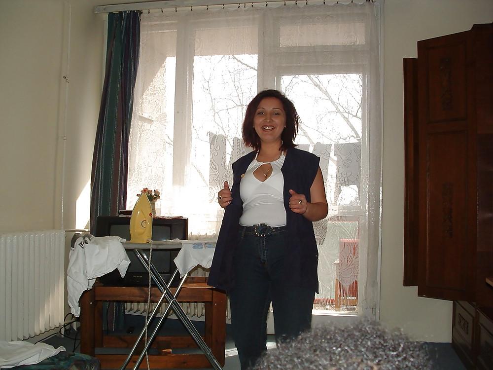 25P FAT HAIRY HUNGARIAN MOM