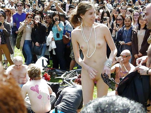 18P Public Show -362-