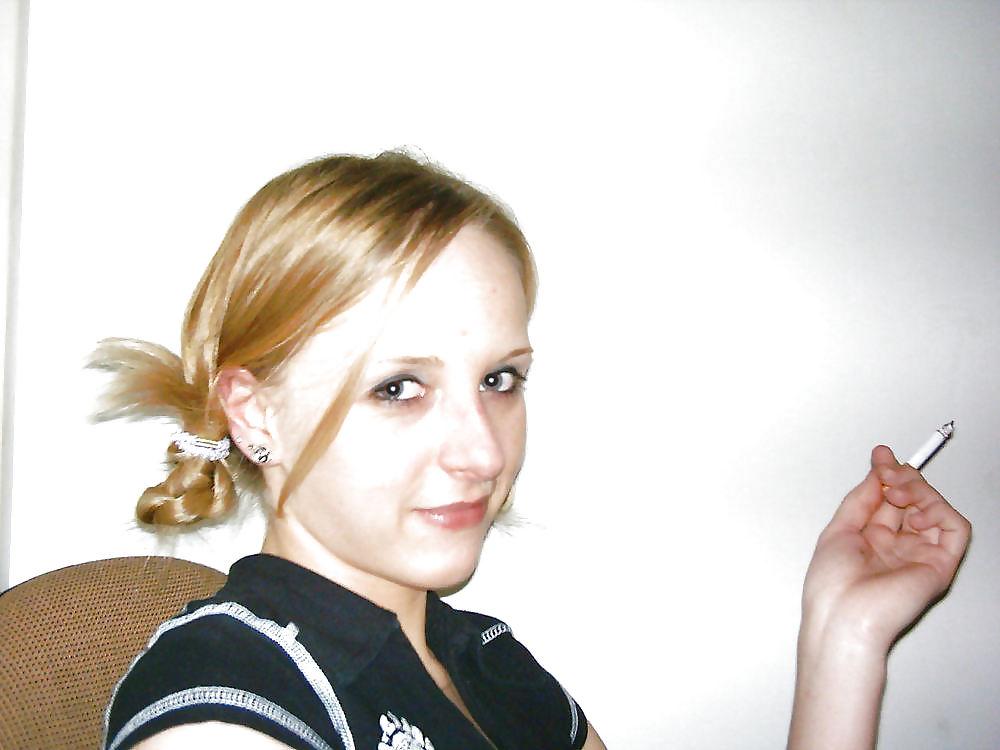 24P Who is the girl? Where can I get pics or videos of her? 