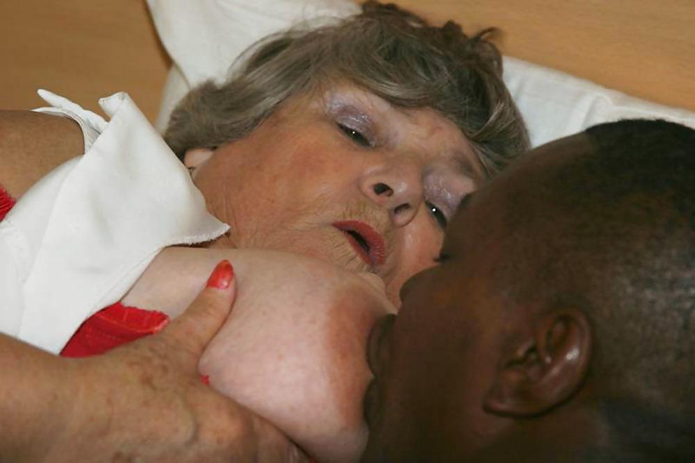 5P Breastfeeding  adult babies